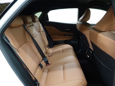 صورة 9 لـ 2024 Toyota CROWN SPORT