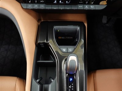 صورة 34 لـ 2024 Toyota CROWN SPORT