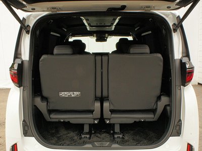 2025 Toyota VELLFIRE 照片 32