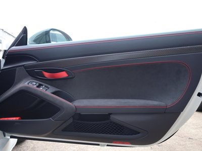2025 Porsche 718 SPYDER thumbnail 49