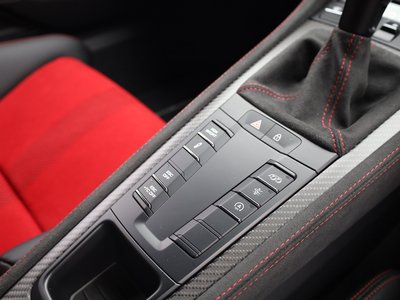 2025 Porsche 718 SPYDER thumbnail 46