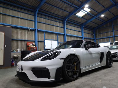2025 Porsche 718 SPYDER photo 1