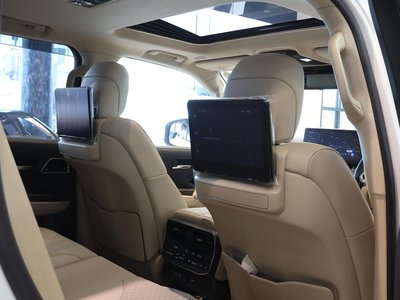 2026 Toyota LAND CRUISER 300 — фото 26