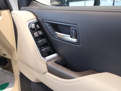 2026 Toyota LAND CRUISER 300 — фото 16