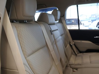 2026 Toyota LAND CRUISER 300 — фото 28