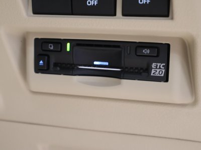 2026 Toyota LAND CRUISER 300 — фото 40
