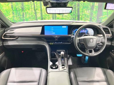 2025 Toyota CROWN SPORT 照片 2