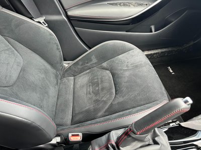 صورة 33 لـ 2023 Toyota GR COROLLA