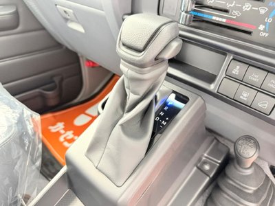 2025 Toyota LAND CRUISER 70 — фото 25