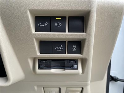 2026 Toyota LAND CRUISER 300 thumbnail 25
