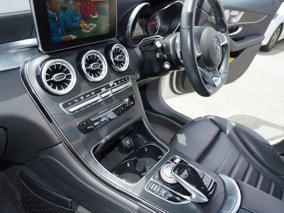 صورة 44 لـ 2018 Mercedes-BENZ GLC AMG