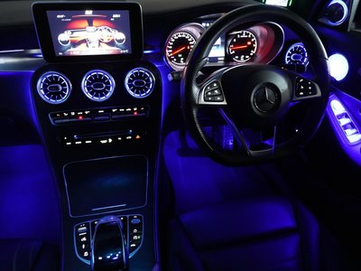 صورة 3 لـ 2018 Mercedes-BENZ GLC AMG