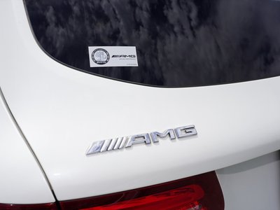 صورة 22 لـ 2018 Mercedes-BENZ GLC AMG