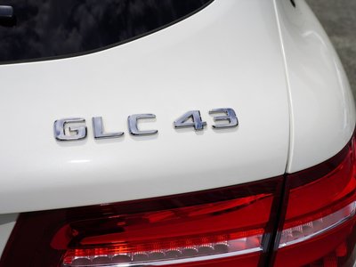 صورة 24 لـ 2018 Mercedes-BENZ GLC AMG