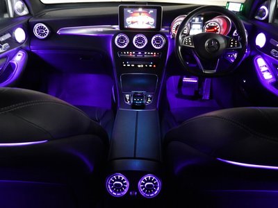 صورة 13 لـ 2018 Mercedes-BENZ GLC AMG