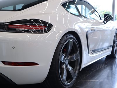2021 Porsche 718 photo 12