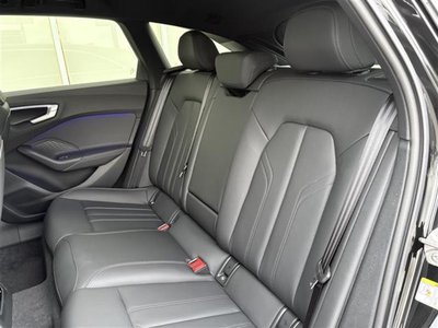 صورة 24 لـ 2025 AUDI A5 AVANT