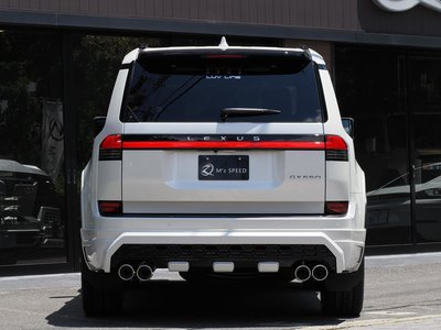 2025 Lexus GX — миниатюра 23