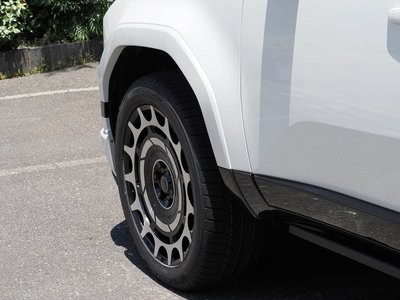 2025 Lexus GX — миниатюра 13