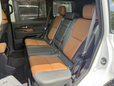 2025 Lexus GX — миниатюра 63