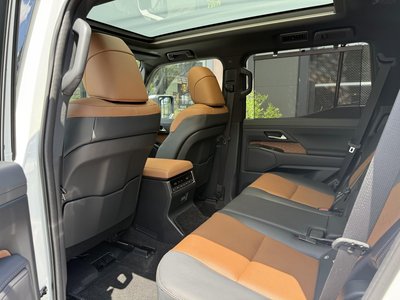 2025 Lexus GX — миниатюра 67