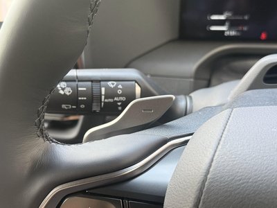 2025 Lexus GX — миниатюра 33