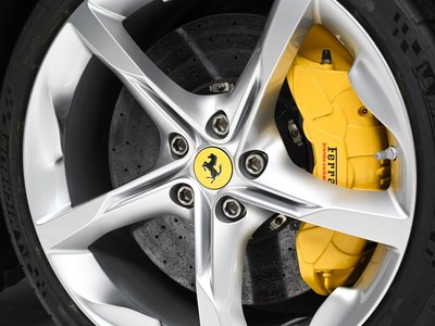 صورة مصغرة 17 لـ 2021 Ferrari SF90 STRADALE