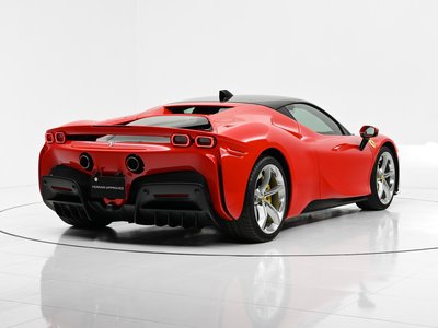 صورة 9 لـ 2021 Ferrari SF90 STRADALE