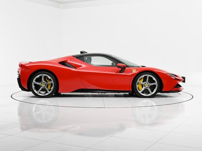 صورة 11 لـ 2021 Ferrari SF90 STRADALE