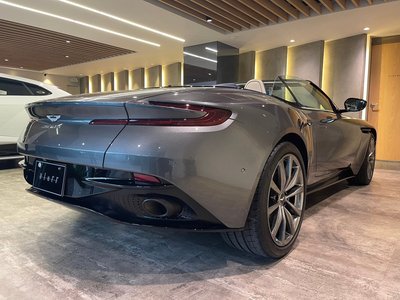 2021 Aston Martin DB11 VOLANTE — фото 10