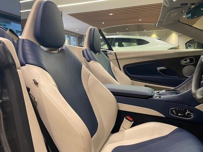 صورة 18 لـ 2021 Aston Martin DB11 VOLANTE