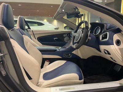 صورة 17 لـ 2021 Aston Martin DB11 VOLANTE