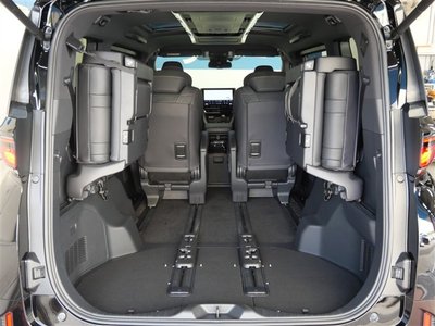صورة 13 لـ 2023 Toyota VELLFIRE