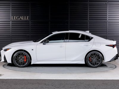2025 Lexus IS thumbnail 33