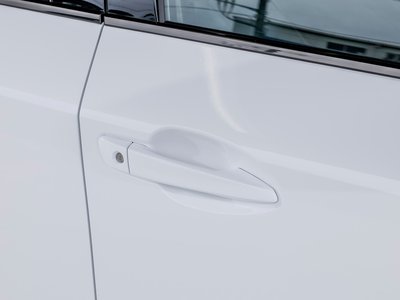 2025 Lexus IS thumbnail 39