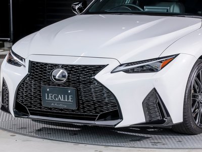 2025 Lexus IS thumbnail 34