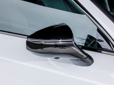 2025 Lexus IS thumbnail 37