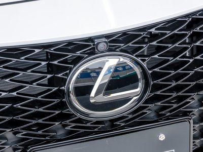 2025 Lexus IS thumbnail 68