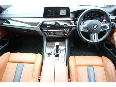 2018 BMW M5 — миниатюра 2