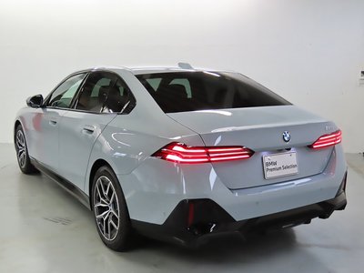2026 BMW 5 SERIES thumbnail 19