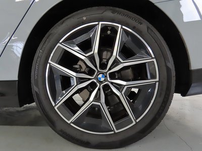2026 BMW 5 SERIES thumbnail 25