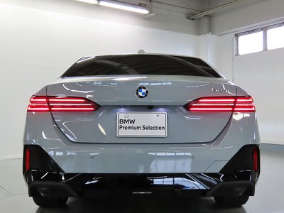 2026 BMW 5 SERIES photo 10