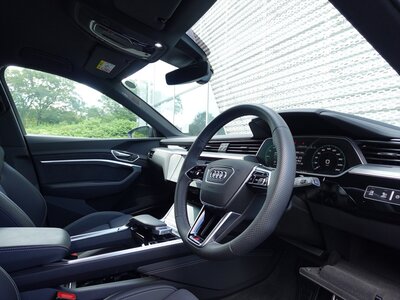 2023 AUDI Q8 E-TRON 照片 26