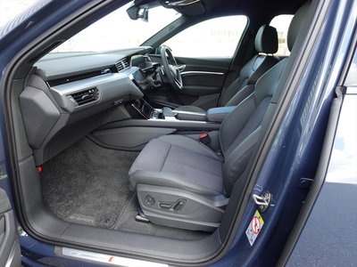 2023 AUDI Q8 E-TRON 照片 32