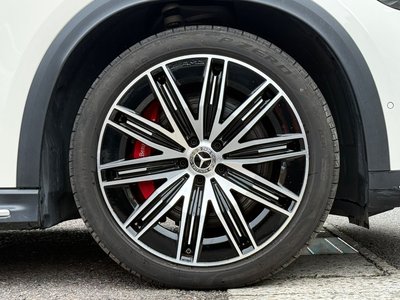 2023 Mercedes-BENZ EQE photo 9