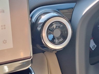 2025 Toyota LAND CRUISER 300 — фото 25
