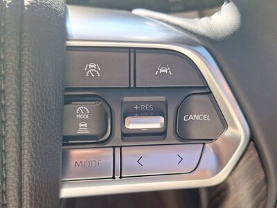 2025 Toyota LAND CRUISER 300 — фото 28