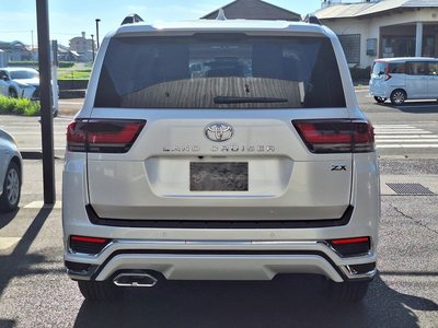 2025 Toyota LAND CRUISER 300 — фото 43