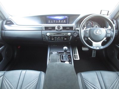 2017 Lexus GS F photo 2