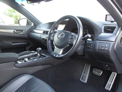 2017 Lexus GS F photo 10